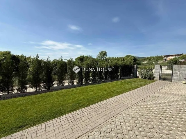 Eladó ház Vác 117 nm