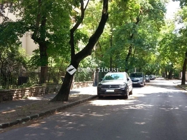 Eladó lakás Budapest II. kerület, Törökvész 84 nm