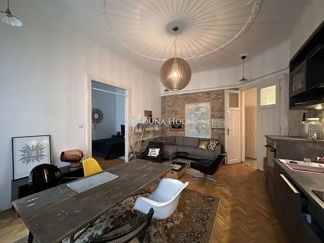 Eladó lakás Budapest VIII. kerület, Corvin negyed 73 nm