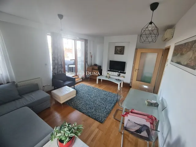 Eladó lakás Budapest VI. kerület, Nagykörúton belüli terület 72 nm