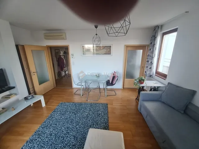 Eladó lakás Budapest VI. kerület, Nagykörúton belüli terület 72 nm