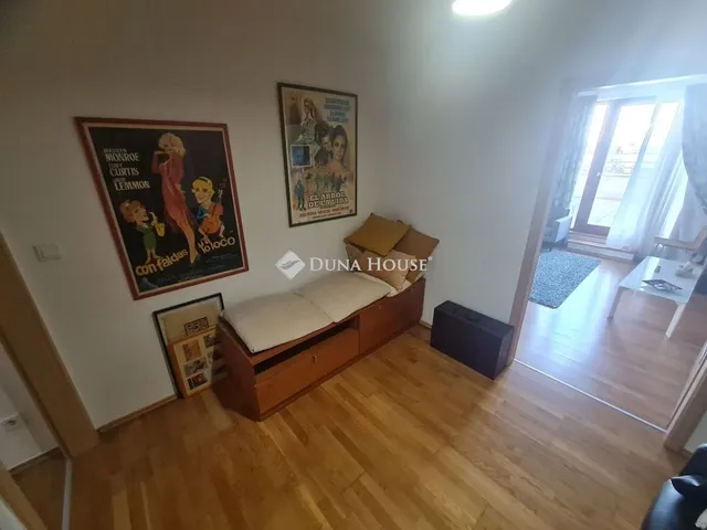 Eladó lakás Budapest VI. kerület, Nagykörúton belüli terület 72 nm