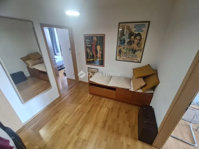 Eladó lakás Budapest VI. kerület, Nagykörúton belüli terület 72 nm