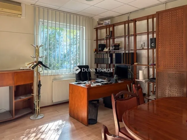 Eladó kereskedelmi és ipari ingatlan Budapest XIII. kerület 276 nm