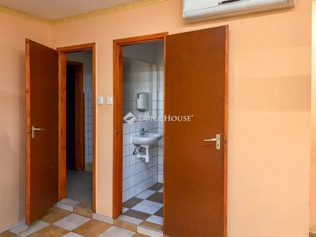 Eladó kereskedelmi és ipari ingatlan Budapest XIII. kerület 276 nm