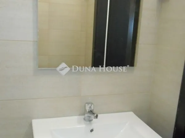 Eladó lakás Budapest XVIII. kerület 72 nm