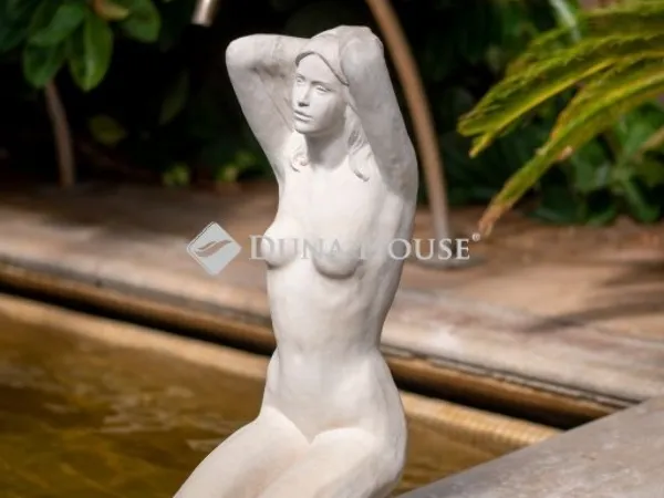 Eladó kereskedelmi és ipari ingatlan Monor 2016 nm