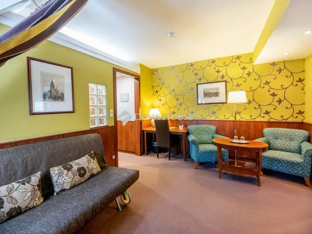 Eladó kereskedelmi és ipari ingatlan Monor 2016 nm