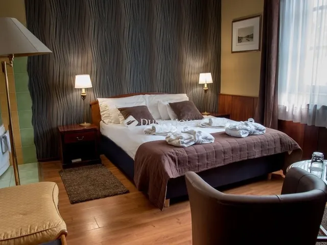 Eladó kereskedelmi és ipari ingatlan Monor 2016 nm