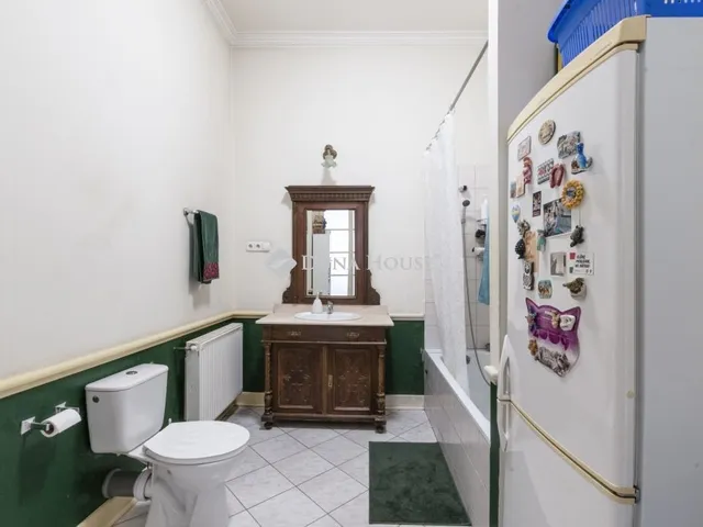 Eladó lakás Budapest VI. kerület, Nagykörúton belüli terület 80 nm