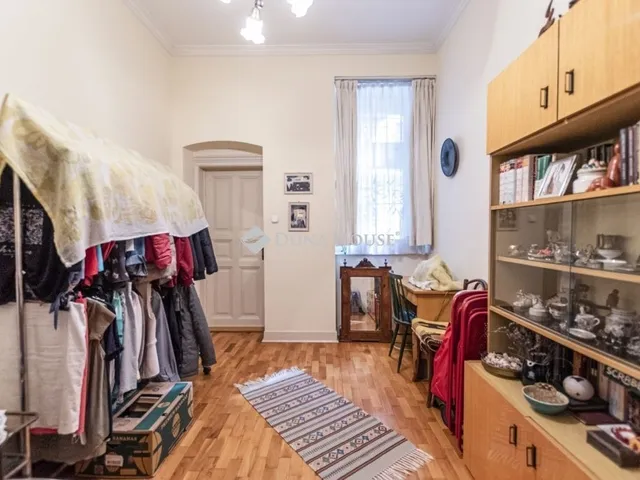 Eladó lakás Budapest VI. kerület, Nagykörúton belüli terület 80 nm