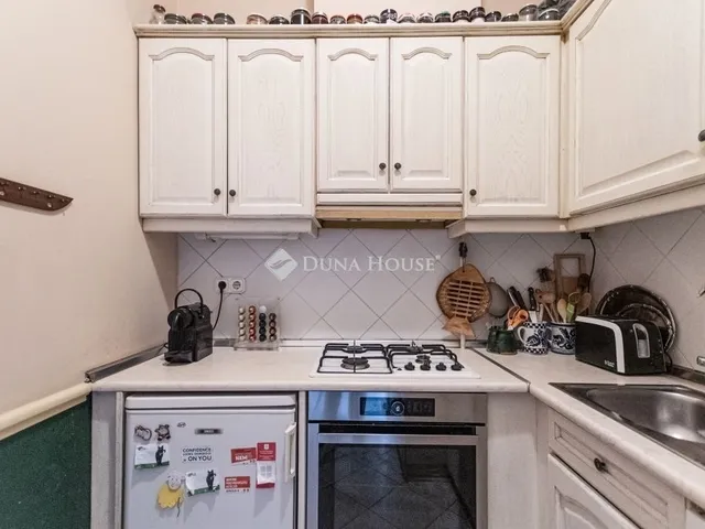 Eladó lakás Budapest VI. kerület, Nagykörúton belüli terület 80 nm