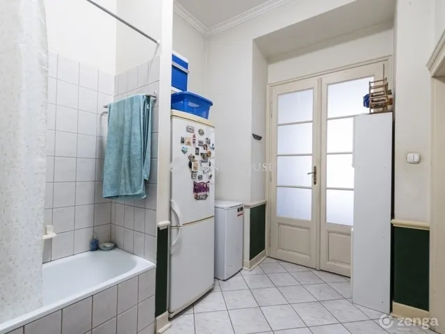 Eladó lakás Budapest VI. kerület, Nagykörúton belüli terület 80 nm