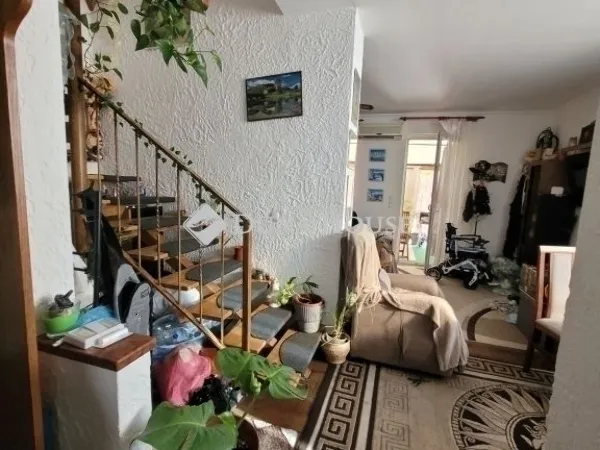 Eladó lakás Üllő 72 nm