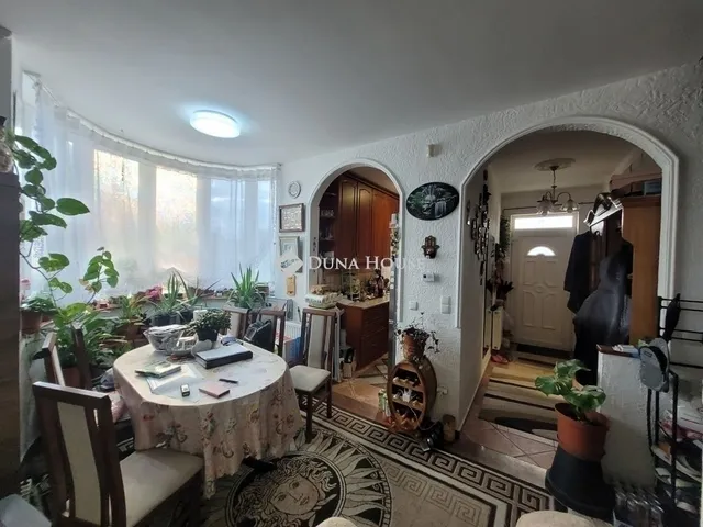 Eladó lakás Üllő 72 nm