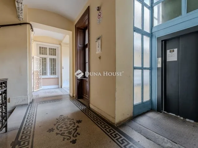 Eladó lakás Budapest VI. kerület, Nagykörúton kívüli terület 105 nm