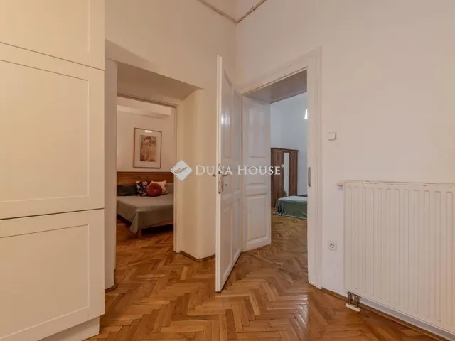 Eladó lakás Budapest VI. kerület, Nagykörúton kívüli terület 105 nm