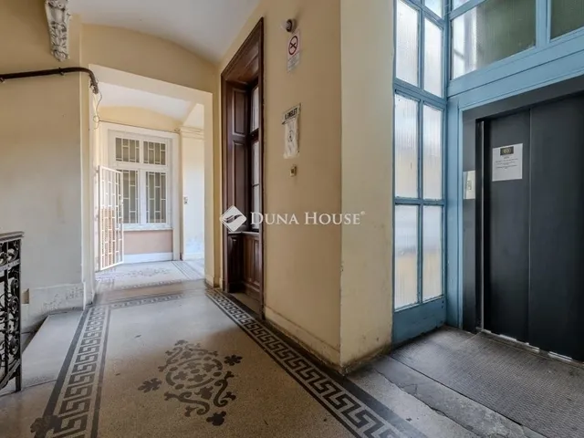 Eladó lakás Budapest VI. kerület, Nagykörúton kívüli terület 105 nm