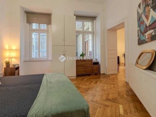 Eladó lakás Budapest VI. kerület, Nagykörúton kívüli terület 105 nm