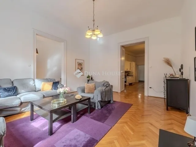 Eladó lakás Budapest VI. kerület, Nagykörúton kívüli terület 105 nm