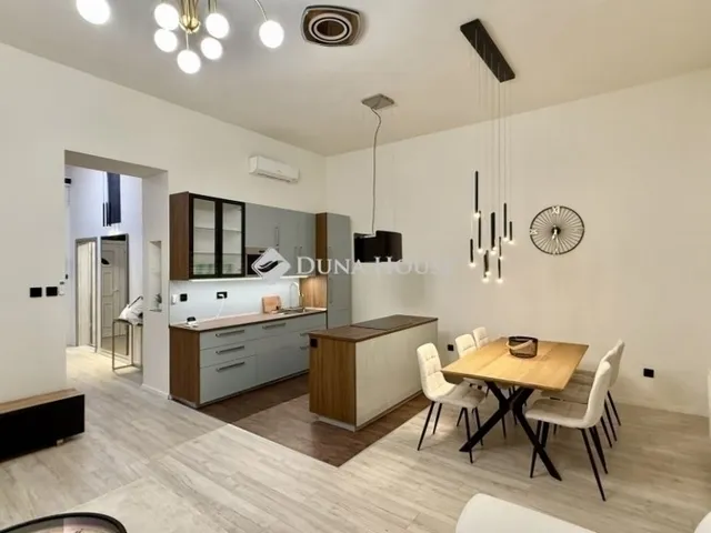 Eladó lakás Budapest VI. kerület, Nagykörúton kívüli terület 70 nm