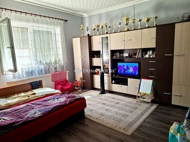 Eladó ház Üllő 99 nm