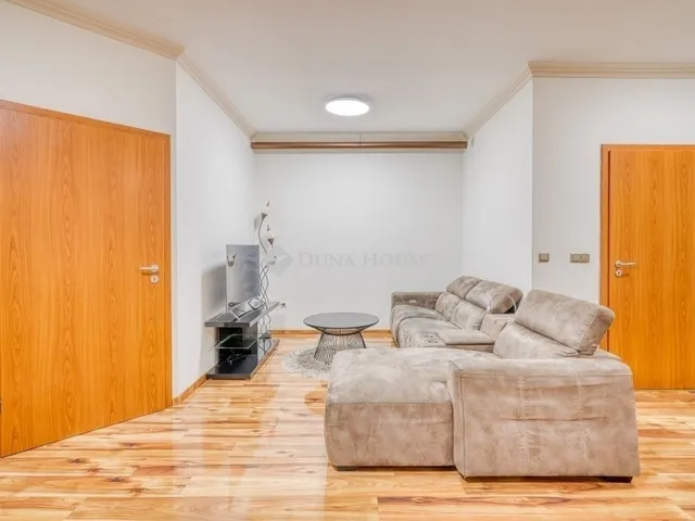 Eladó lakás Budapest X. kerület 90 nm