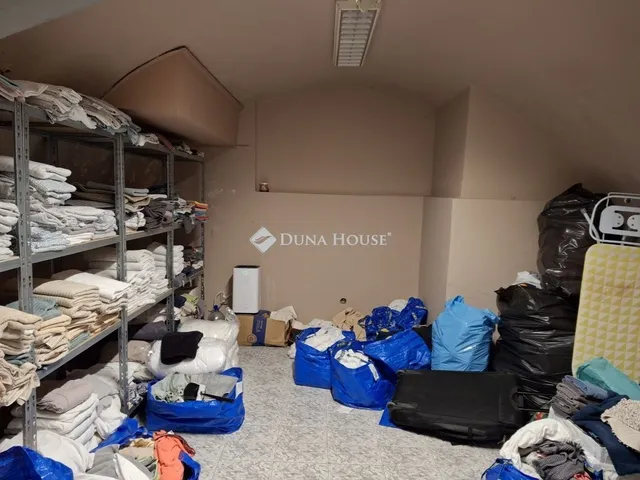 Eladó kereskedelmi és ipari ingatlan Budapest VII. kerület 52 nm