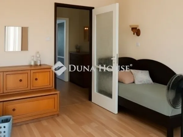 Eladó lakás Budapest XV. kerület, Újpalota 71 nm