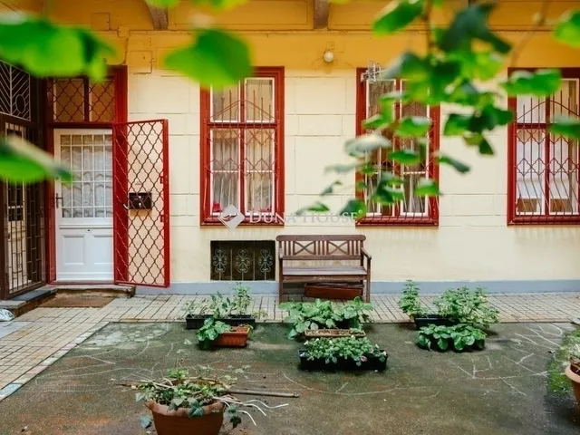 Eladó lakás Budapest VI. kerület, Nagykörúton belüli terület 45 nm