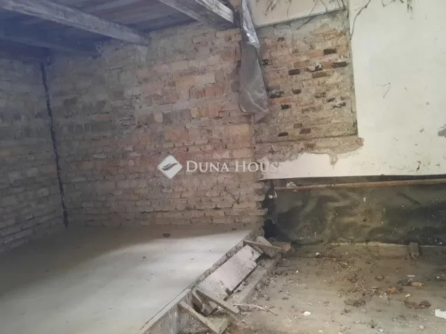 Eladó telek Budapest X. kerület 531 nm