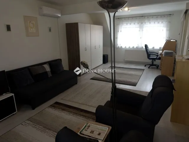 Eladó ház Budapest XX. kerület 198 nm