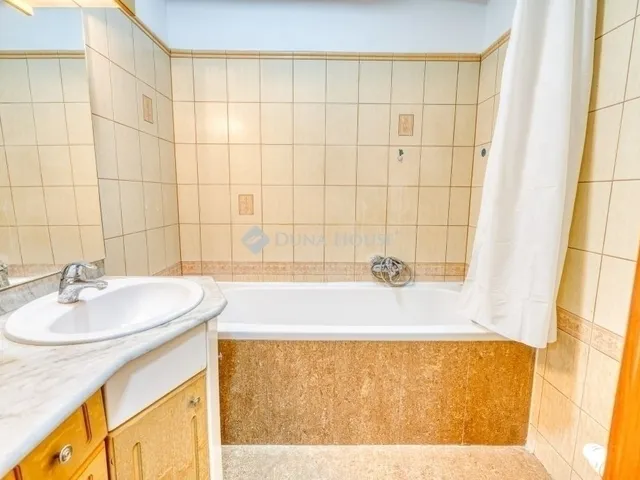 Eladó lakás Budapest X. kerület 90 nm