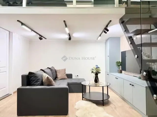 Eladó lakás Budapest VI. kerület 25 nm