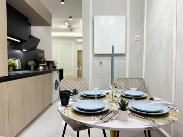 Eladó lakás Budapest VI. kerület 98 nm