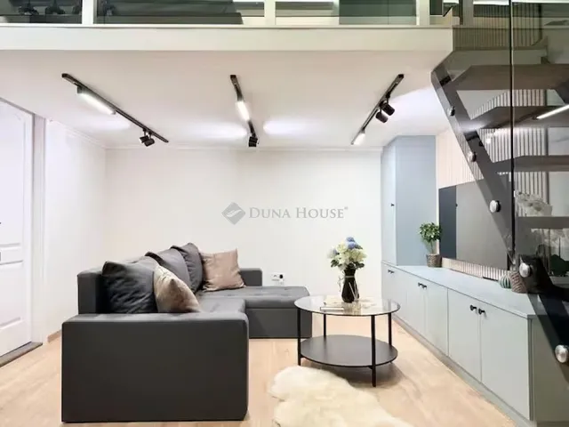 Eladó lakás Budapest VI. kerület 25 nm