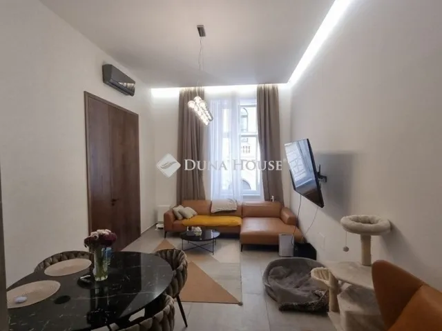 Eladó lakás Budapest V. kerület, Belváros 82 nm
