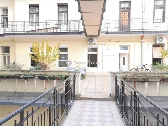 Eladó lakás Budapest VI. kerület, Diplomatanegyed 72 nm