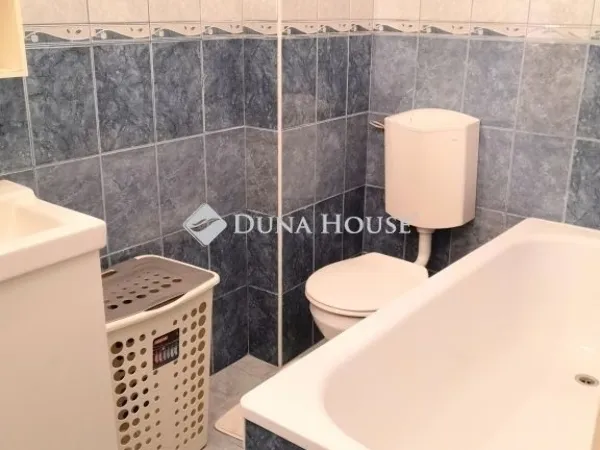 Eladó lakás Budapest VI. kerület, Diplomatanegyed 72 nm