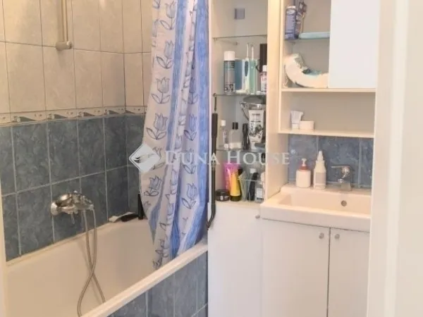 Eladó lakás Budapest VI. kerület, Diplomatanegyed 72 nm