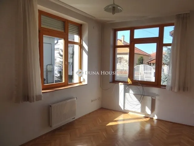 Eladó ház Budapest XVIII. kerület 265 nm