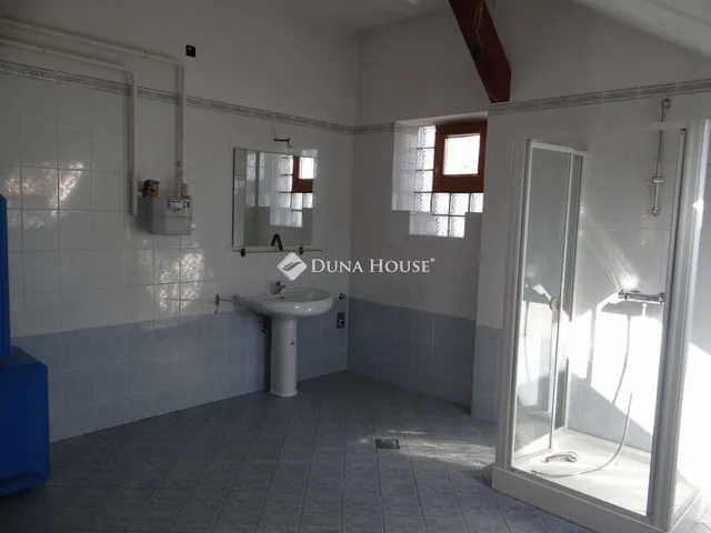 Eladó ház Budapest XVIII. kerület 265 nm