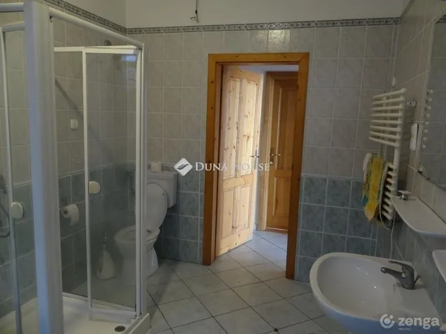 Eladó ház Budapest XVIII. kerület 265 nm