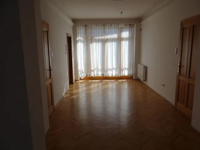 Eladó ház Budapest XVIII. kerület 265 nm