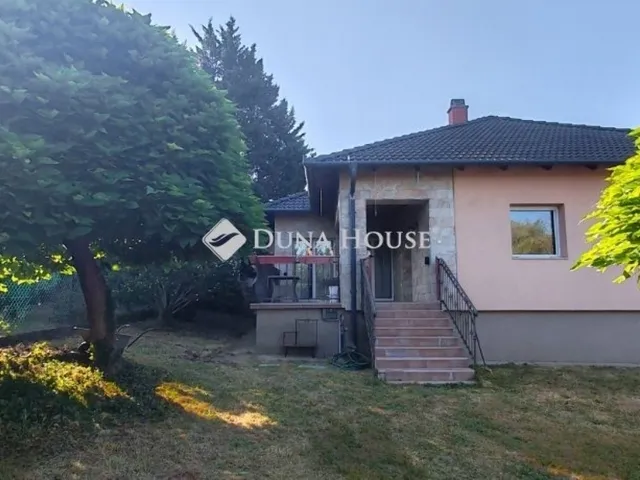 Eladó ház Érd 380 nm