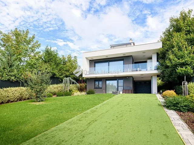 Eladó ház Nagykovácsi 243 nm