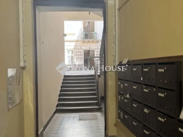 Eladó lakás Budapest VI. kerület 71 nm