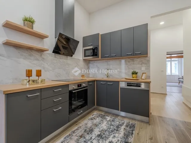 Eladó lakás Budapest VI. kerület 83 nm