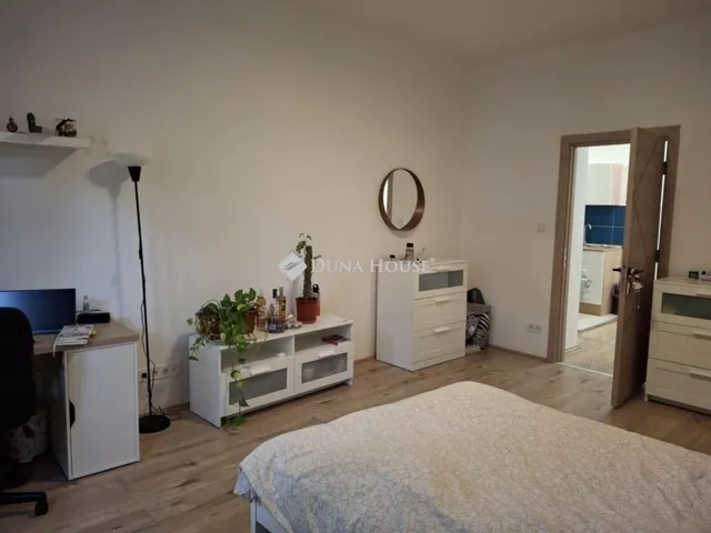 Eladó lakás Budapest IX. kerület 70 nm