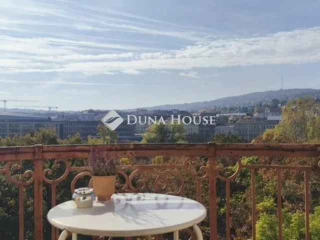 Eladó lakás Budapest I. kerület 113 nm